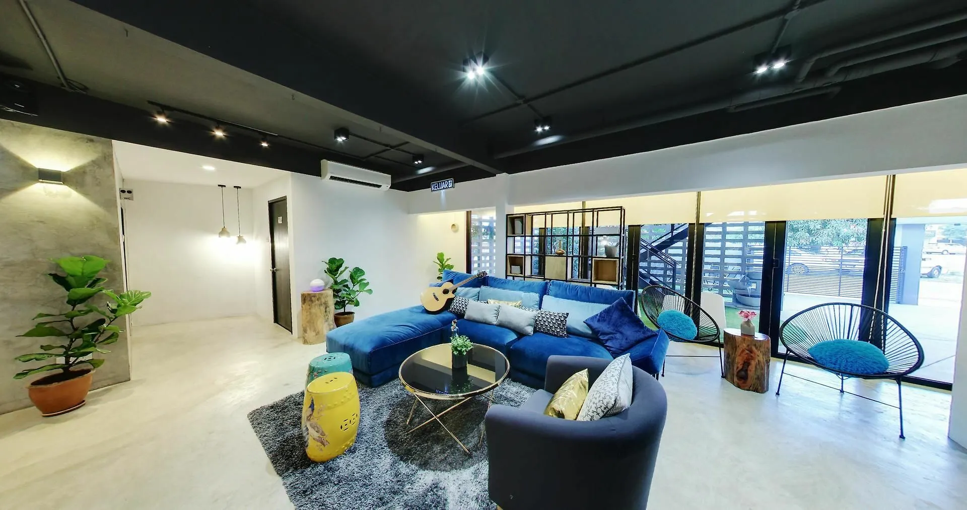 Modern Cave Boutique Stay Malacca Bed & Breakfast