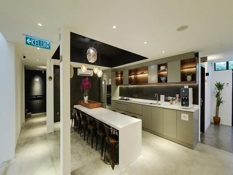 Modern Cave Boutique Stay Malacca 3*,